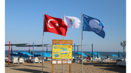 Susanoğlu'nun Mavi Bayrağı Göndere Çekildi