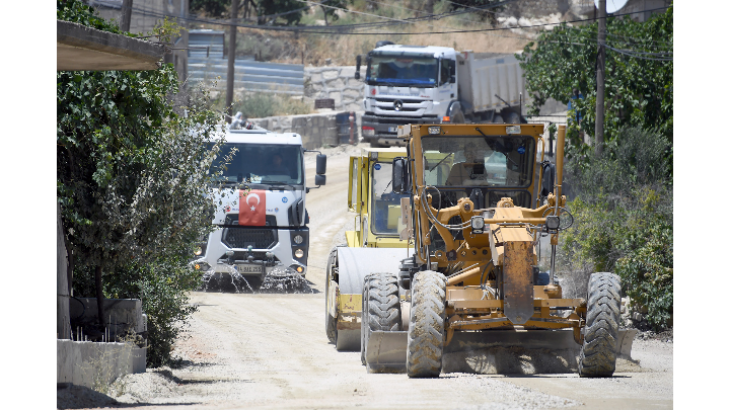 Büyükşehir'in Yolları Karaman'a Uzandı