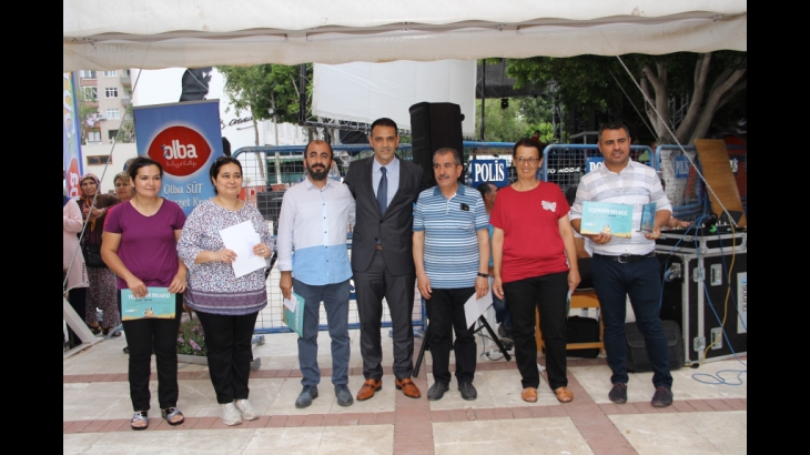 Festivalde En İyi Yoğurt ve Yoğurt Yeme Yarışmaları Düzenlendi (3)