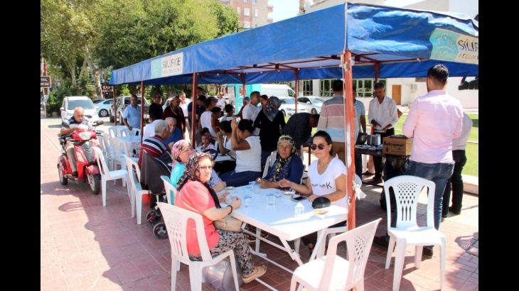 Silifke Belediyesi’nden Aşure İkramı (2)